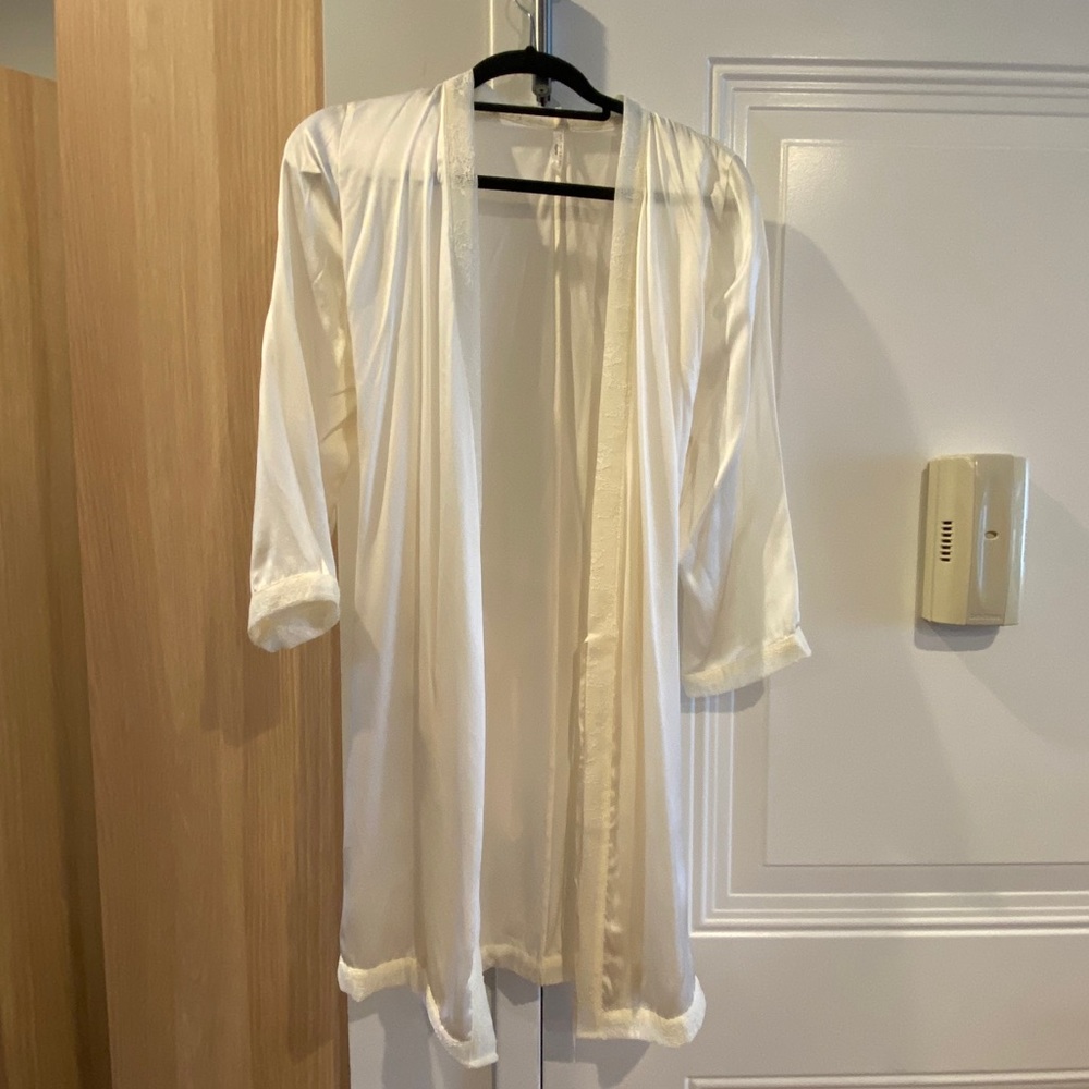intimissimi 100% silk ivory robe